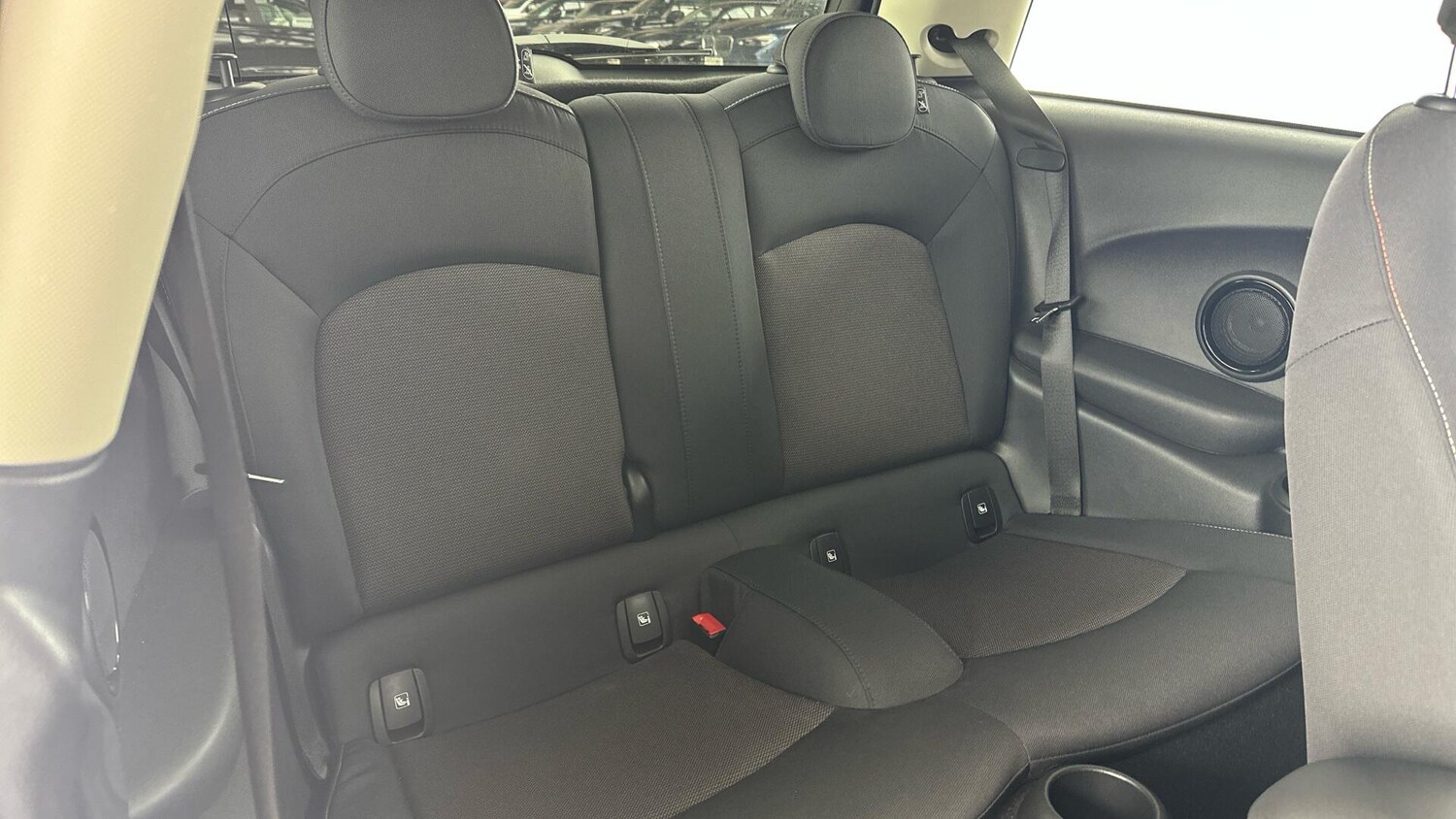 Used MINI Hatch 2022 for sale - 76760241: Photo 12