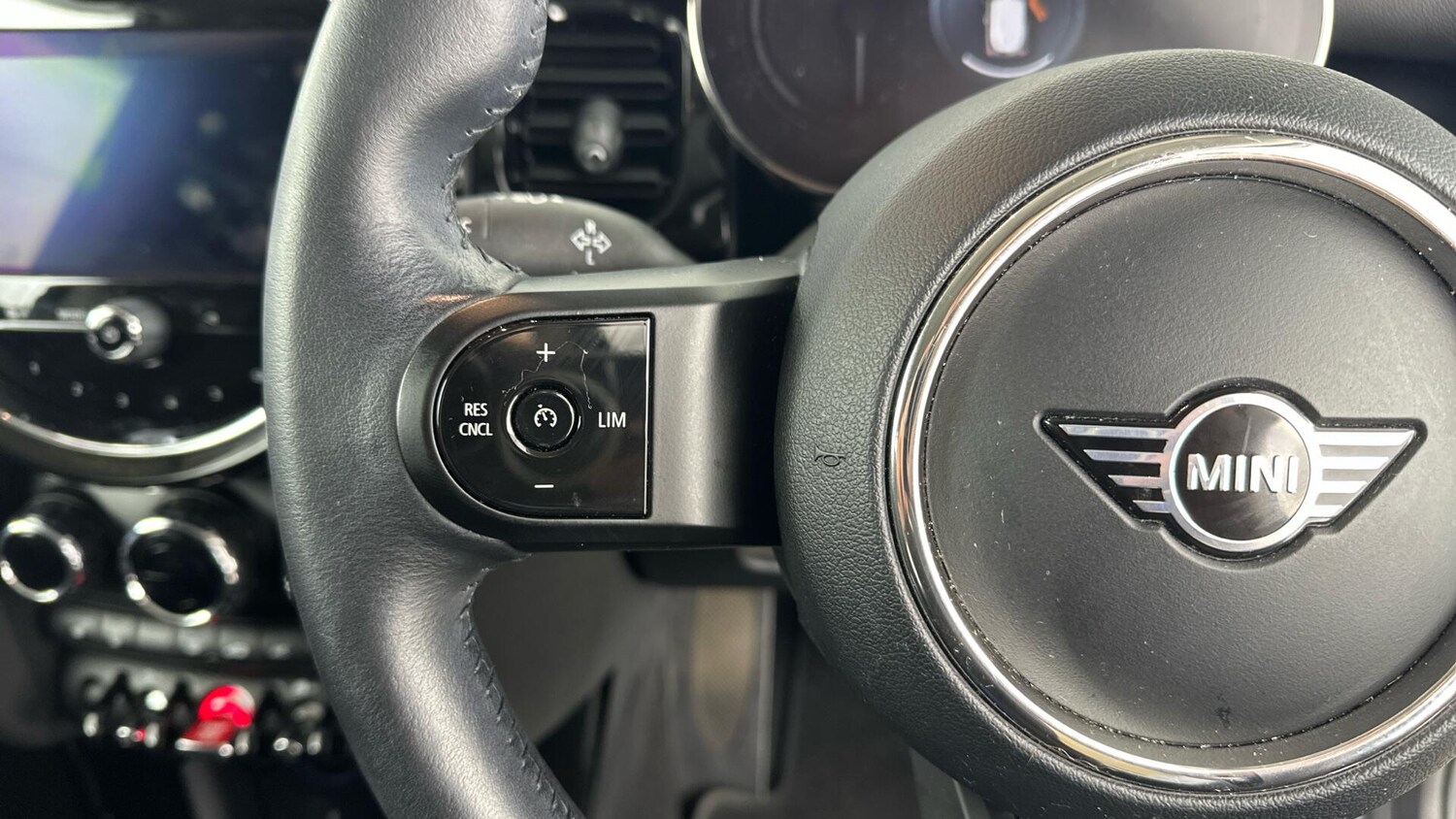 Used MINI Hatch 2022 for sale - 76760241: Photo 17