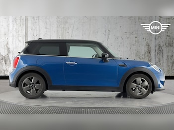 Used MINI Hatch 2022 for sale - 76760241: Photo