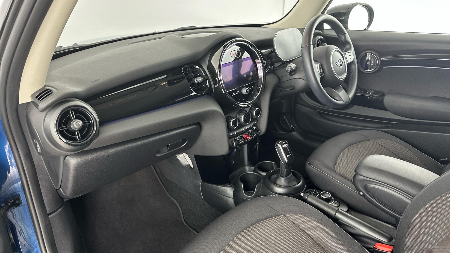 Used MINI Hatch 2022 for sale - 76760241: Photo 7