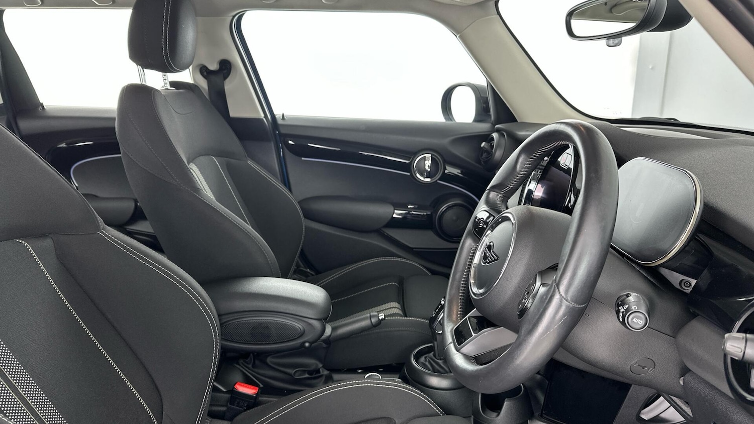 Used MINI Hatch 2024 for sale - 76760429: Photo 11