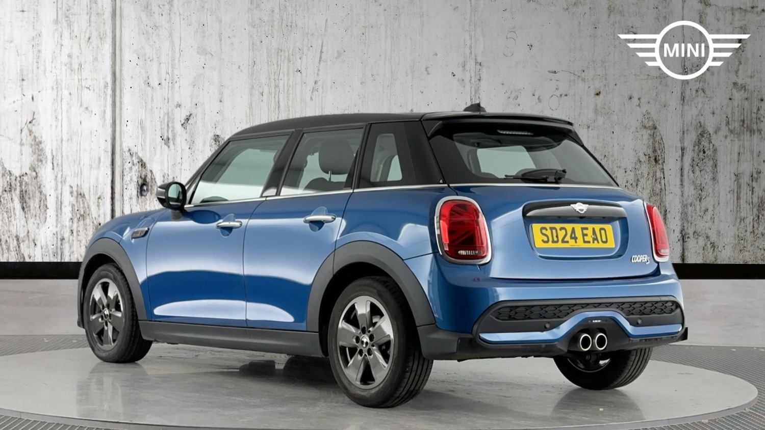 Used MINI Hatch 2024 for sale - 76760429: Photo 2