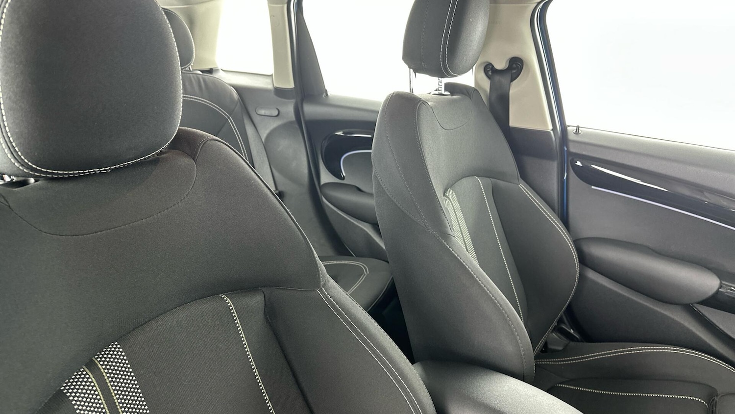 Used MINI Hatch 2024 for sale - 76760429: Photo 28