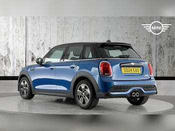 Used MINI Hatch 2024 for sale - 76760429: Photo