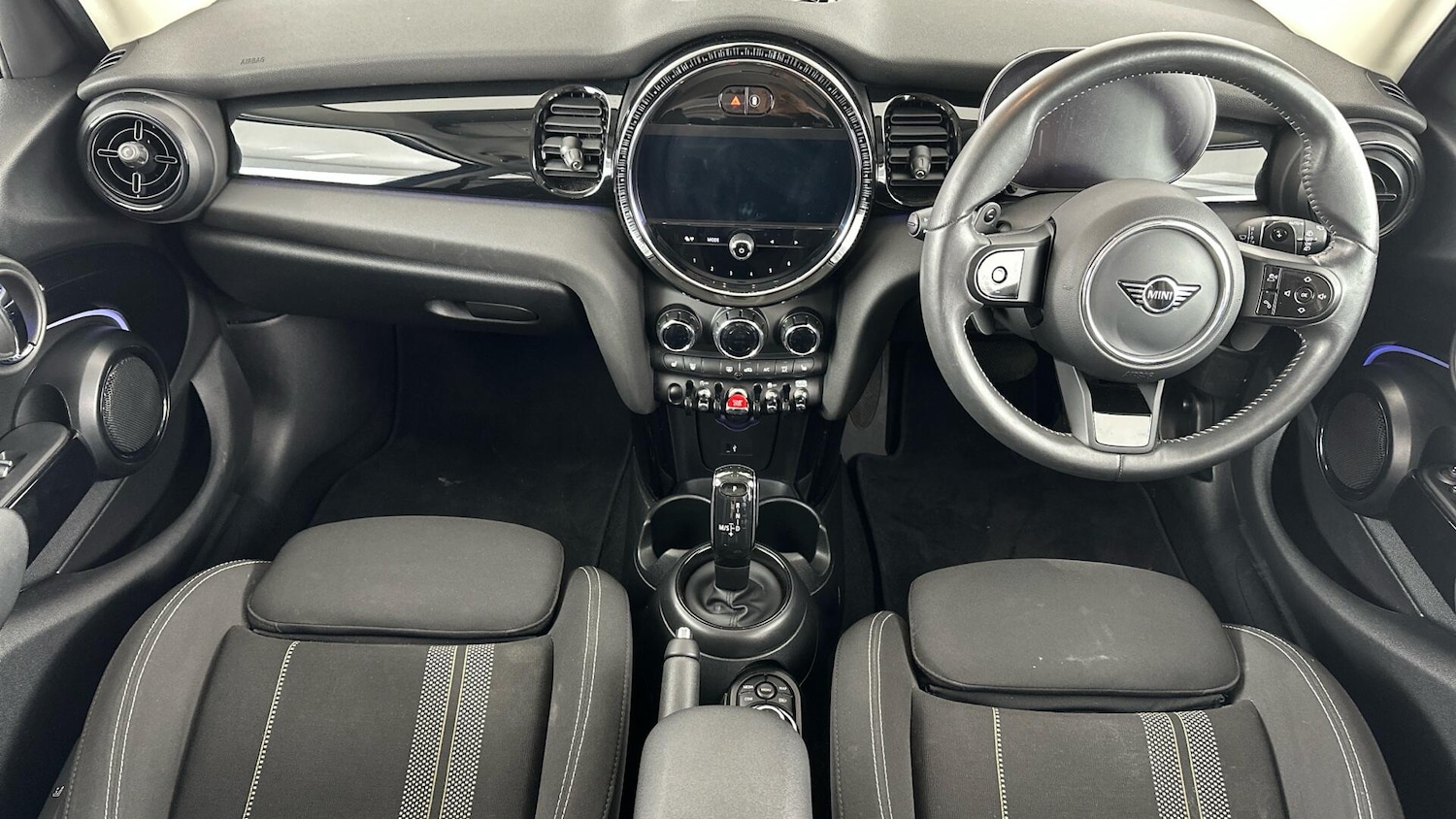 Used MINI Hatch 2024 for sale - 76760429: Photo 4