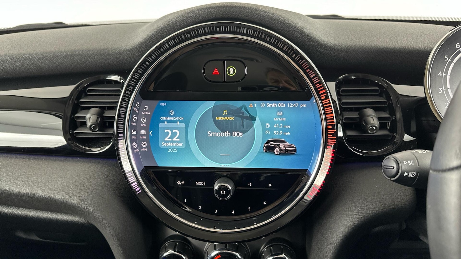 Used MINI Hatch 2024 for sale - 76760429: Photo 8