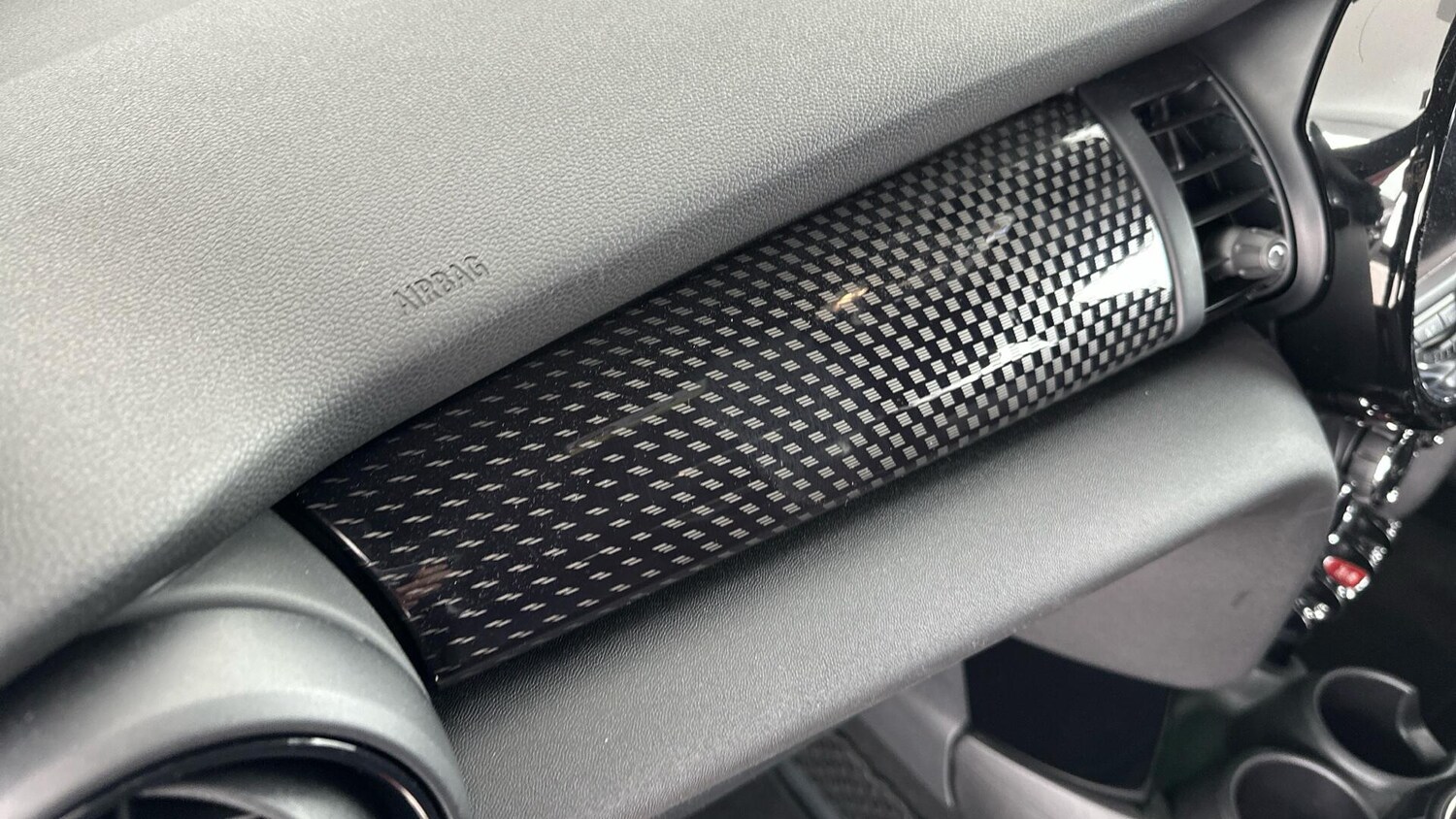 Used MINI Hatch 2017 for sale - 76760321: Photo 32