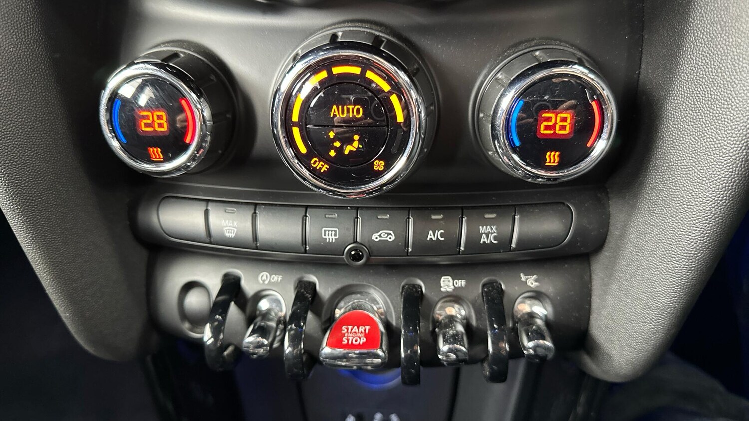 Used MINI Hatch 2017 for sale - 76760321: Photo 36