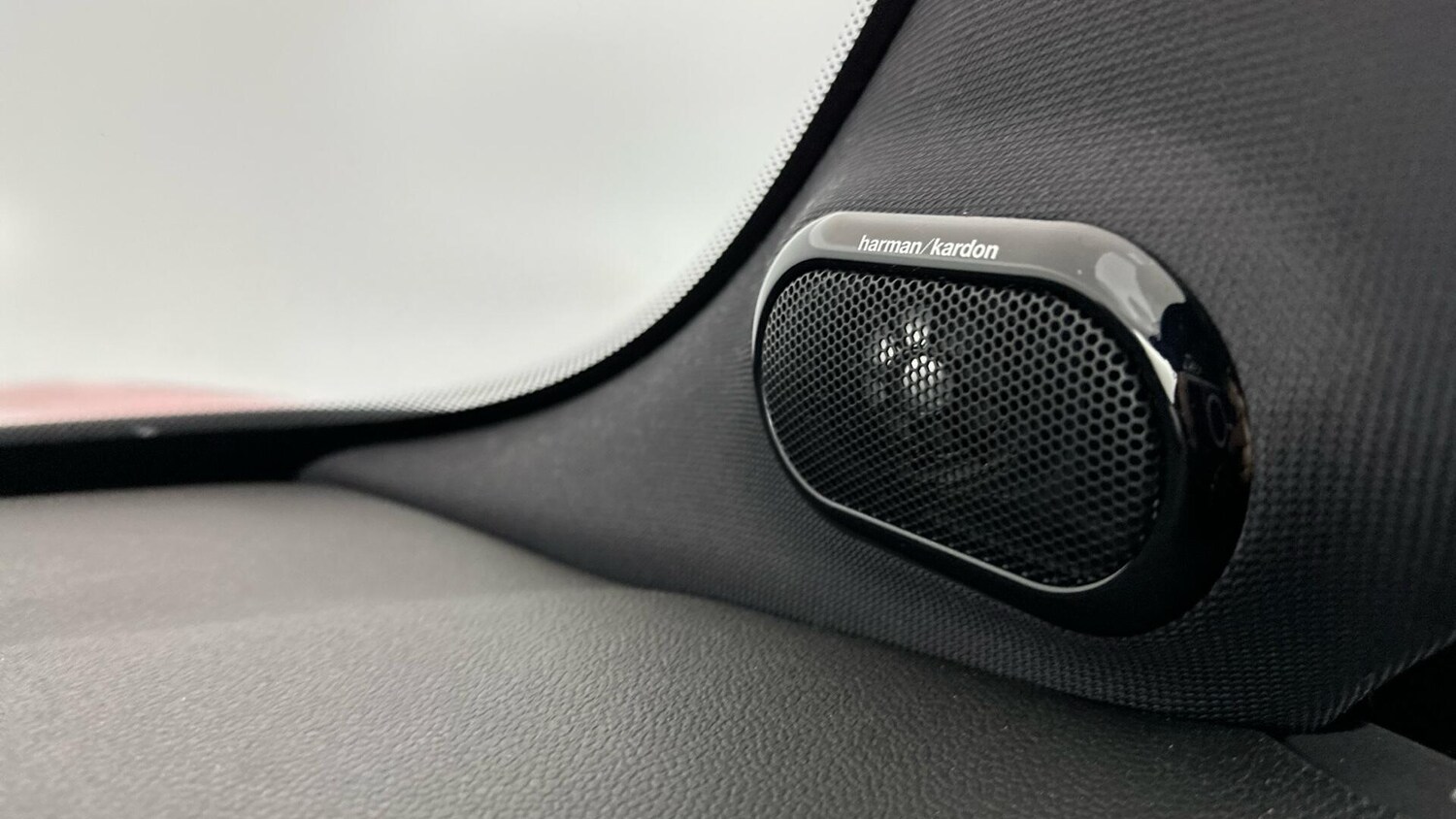 Used MINI Hatch 2017 for sale - 76760321: Photo 42