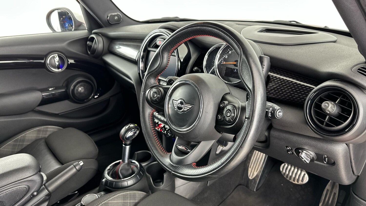 Used MINI Hatch 2017 for sale - 76760321: Photo 6