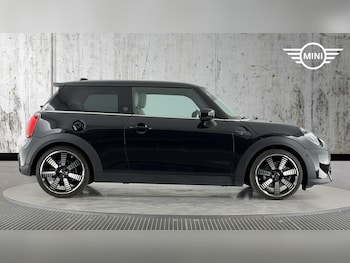 Used MINI Hatch 2022 for sale - 77559605: Photo