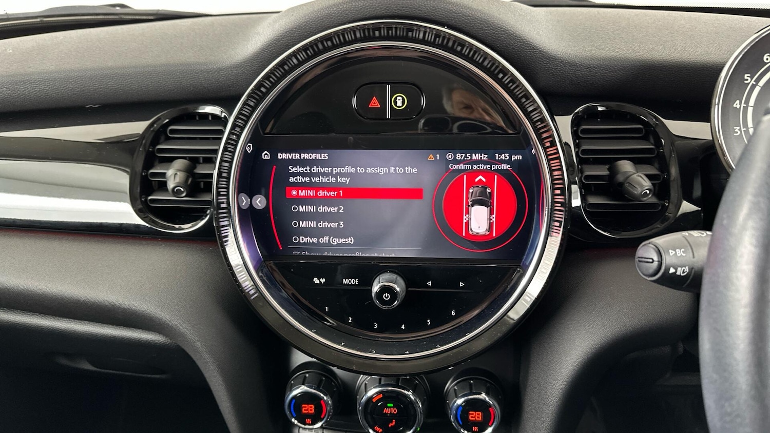 Used MINI Hatch 2022 for sale - 77029193: Photo 8