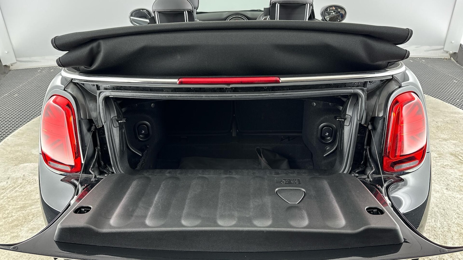 Used MINI Convertible 2022 for sale - 77564766: Photo 13