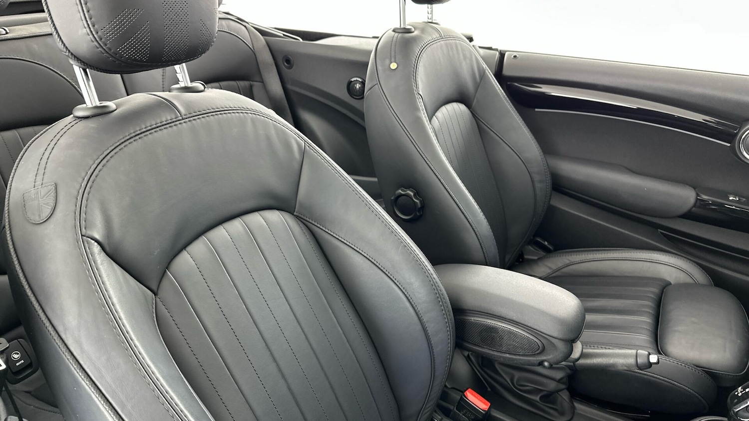 Used MINI Convertible 2022 for sale - 77564766: Photo 23