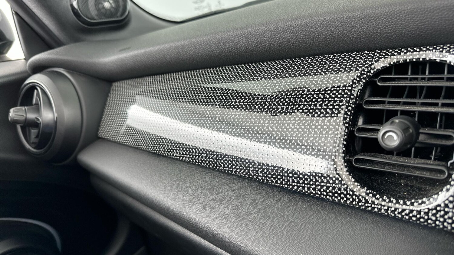 Used MINI Convertible 2022 for sale - 77564766: Photo 31