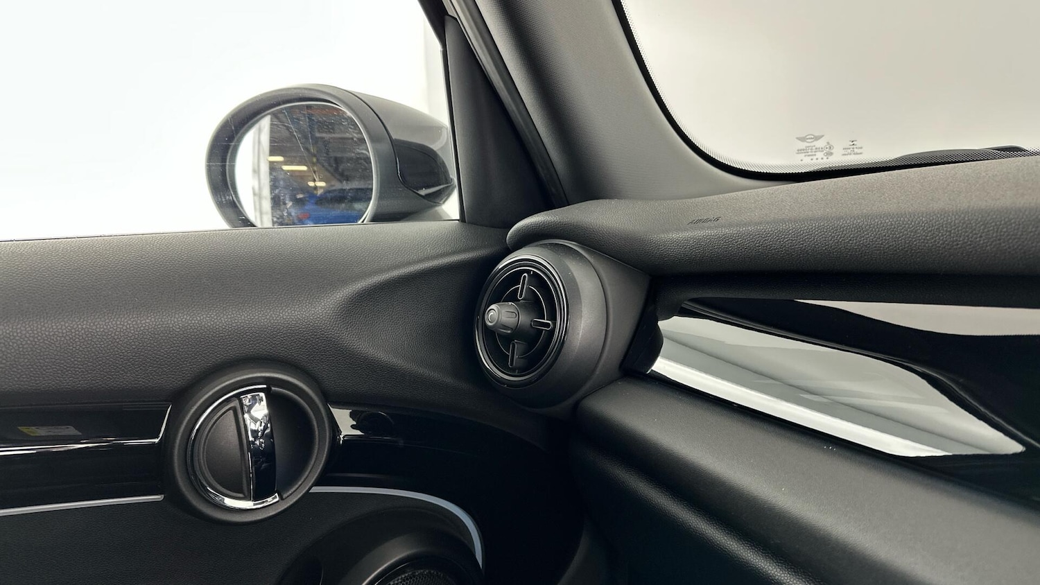 Used MINI Hatch 2021 for sale - 76760289: Photo 31