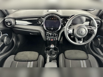 Used MINI Hatch 2021 for sale - 76760289: Photo