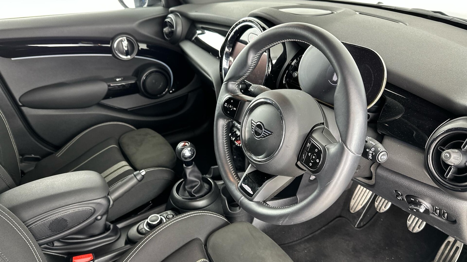 Used MINI Hatch 2021 for sale - 76760289: Photo 6