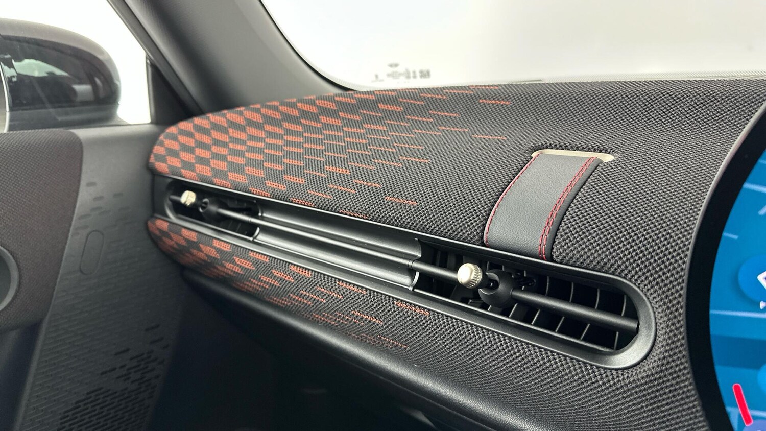 Used MINI Cooper 2025 for sale - 76760414: Photo 32