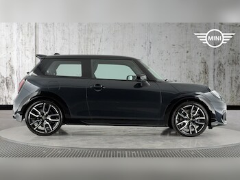 Used MINI Cooper 2025 for sale - 76760414: Photo