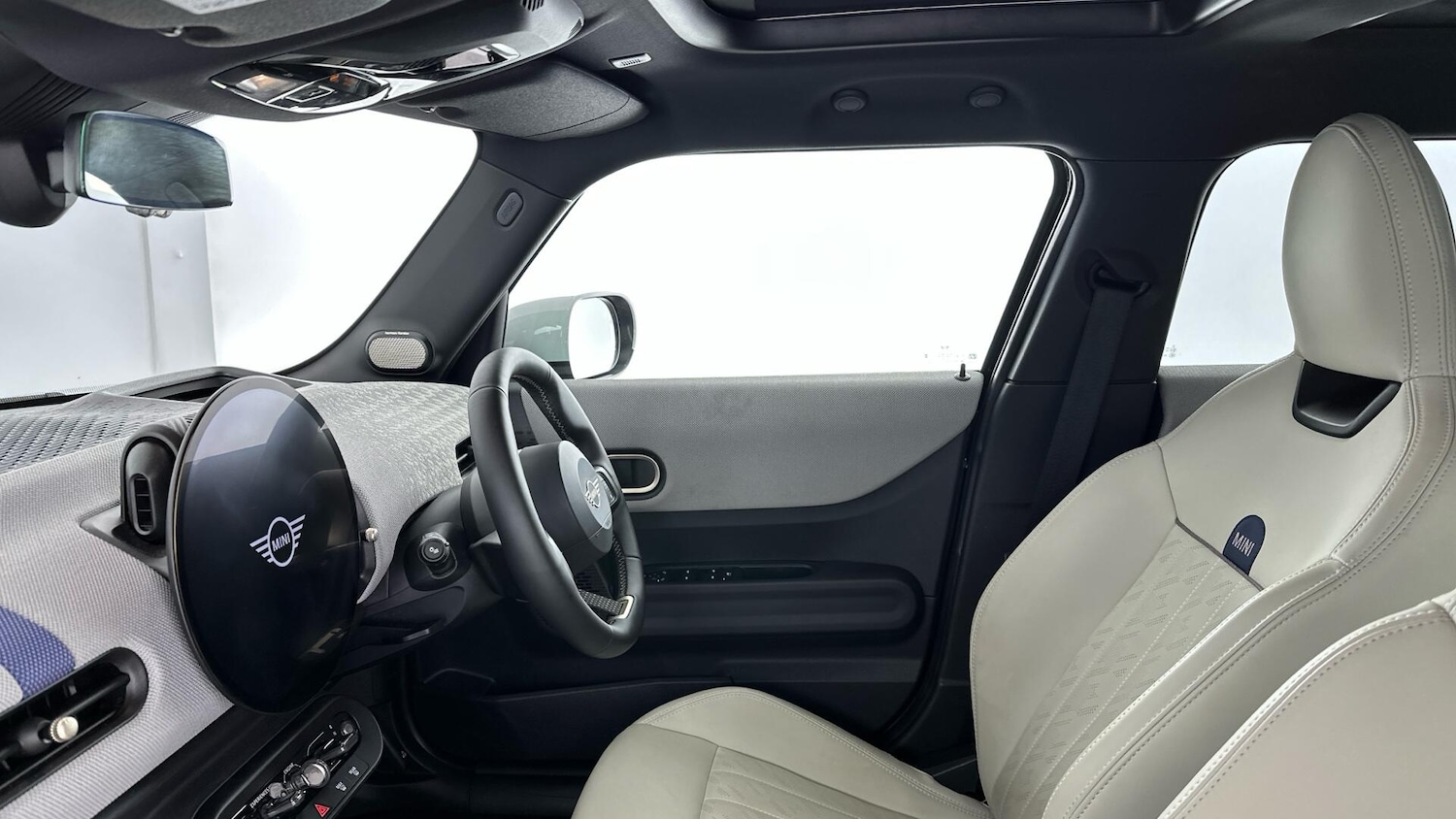 Used MINI Hatch 2025 for sale - 76760470: Photo 25