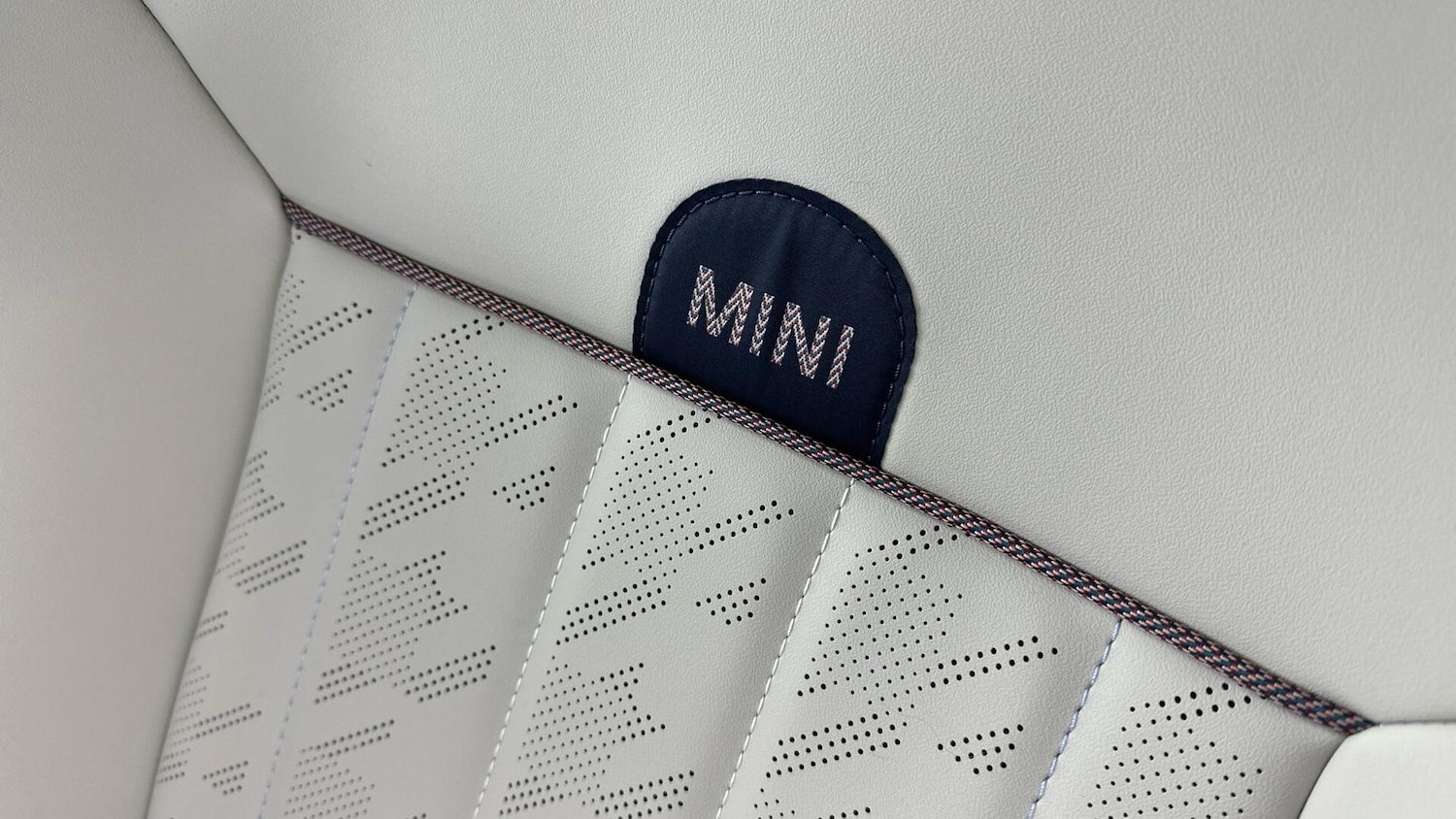 Used MINI Hatch 2025 for sale - 76760470: Photo 27