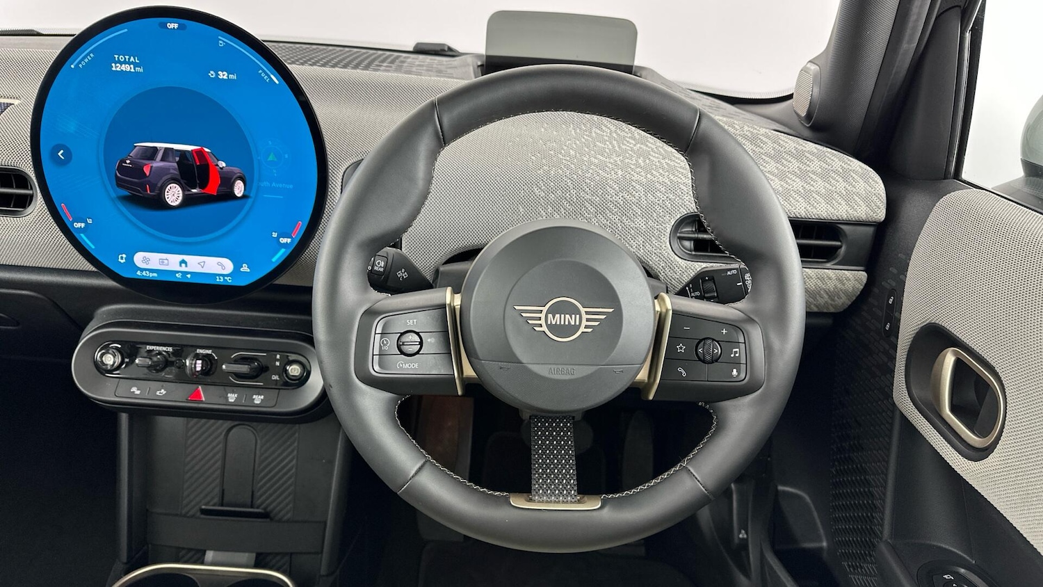 Used MINI Hatch 2025 for sale - 76760470: Photo 5