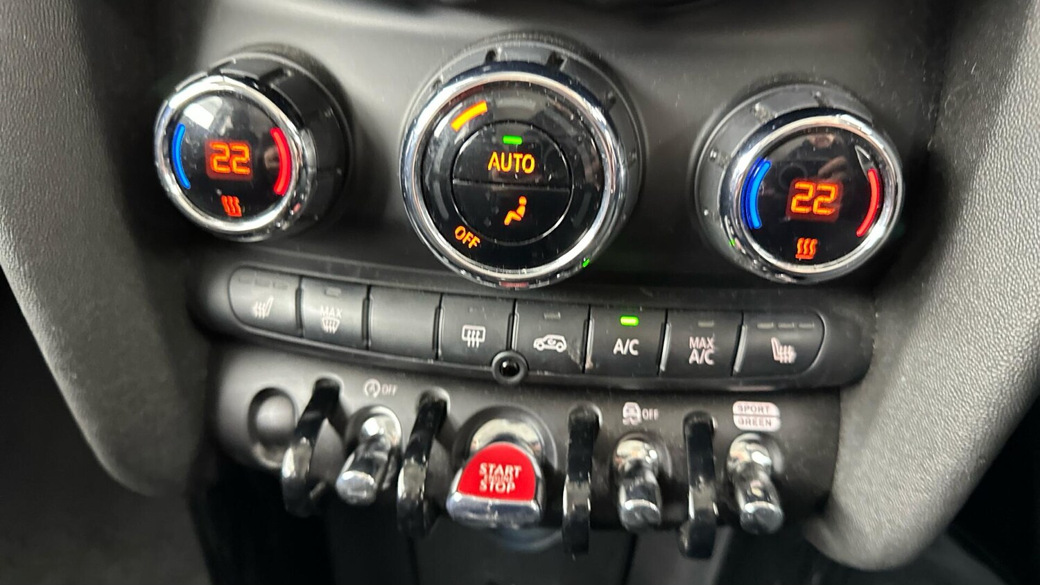 Used MINI Hatch 2023 for sale - 76760374: Photo 28