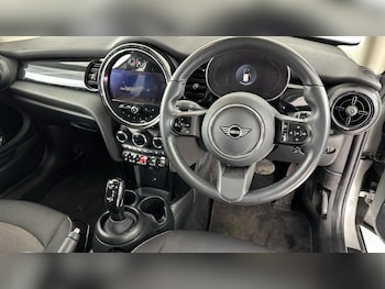 Used MINI Hatch 2023 for sale - 76760374: Photo