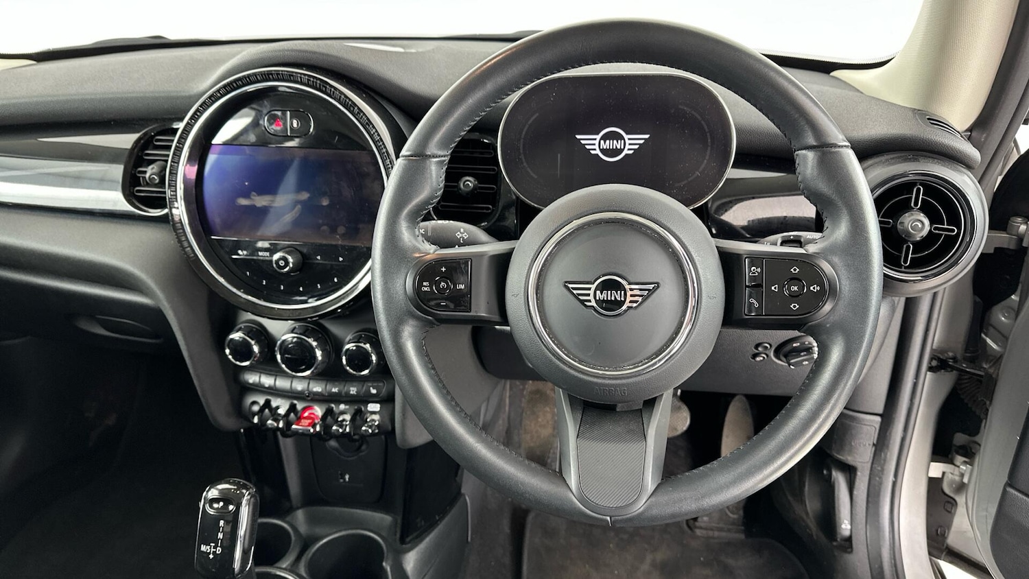 Used MINI Hatch 2023 for sale - 76760374: Photo 5