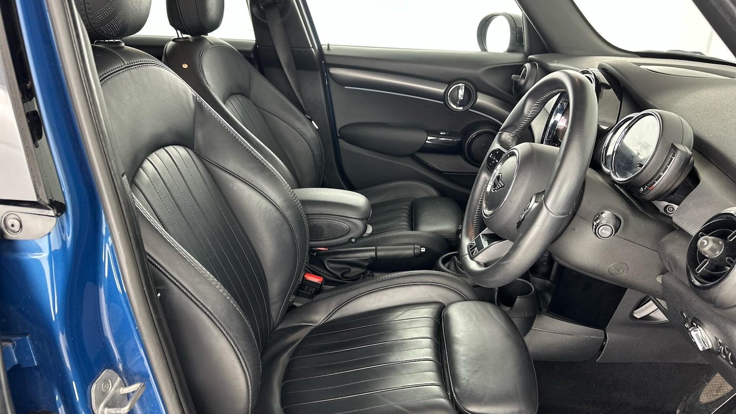 Used MINI Hatch 2022 for sale - 76760481: Photo 11