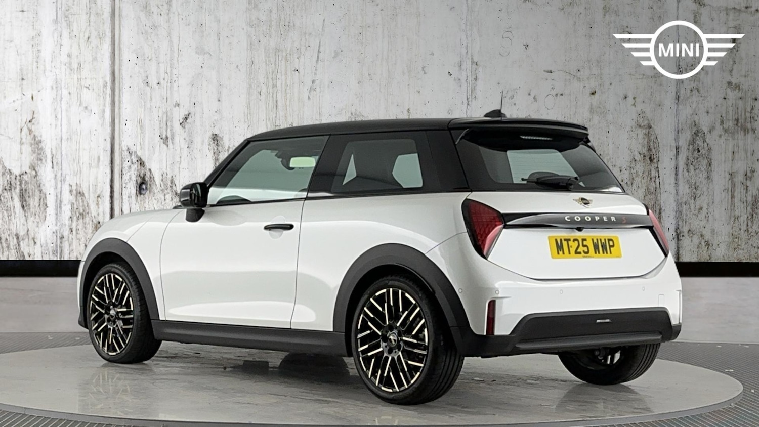 Used MINI Hatch 2025 for sale - 76964555: Photo 2