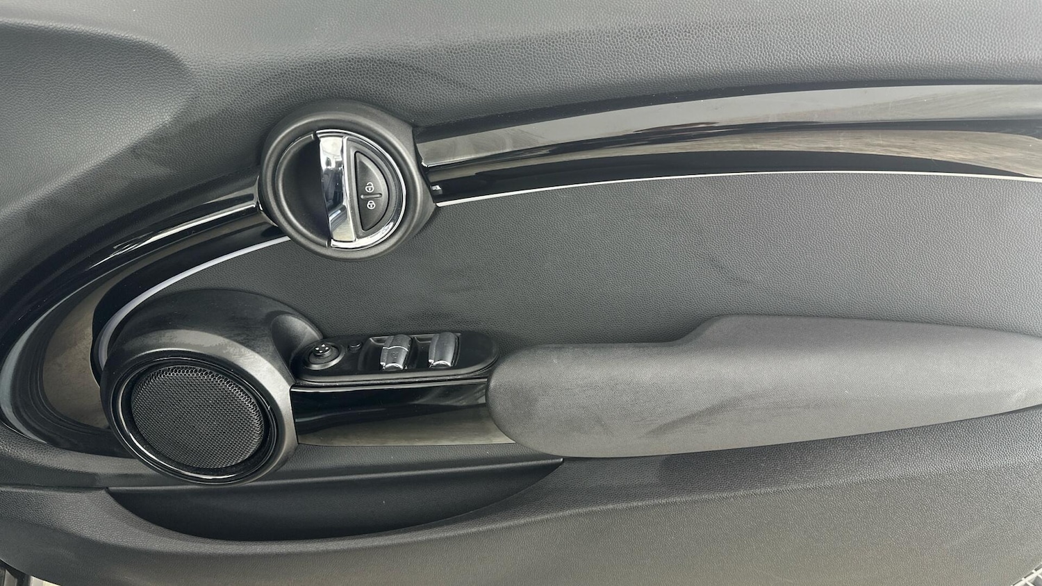 Used MINI Convertible 2022 for sale - 77898603: Photo 20