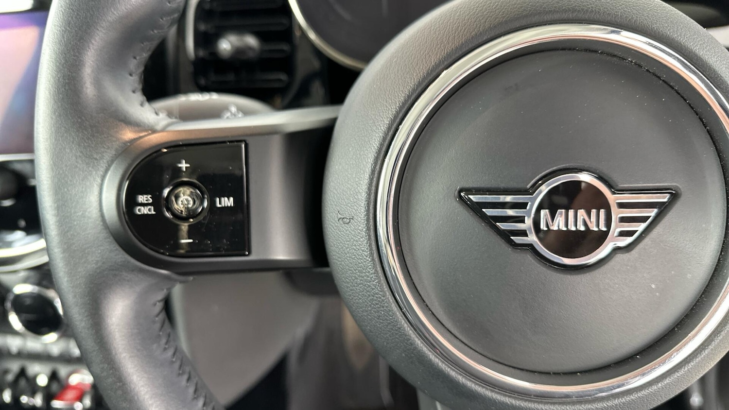 Used MINI Hatch 2023 for sale - 77633698: Photo 17