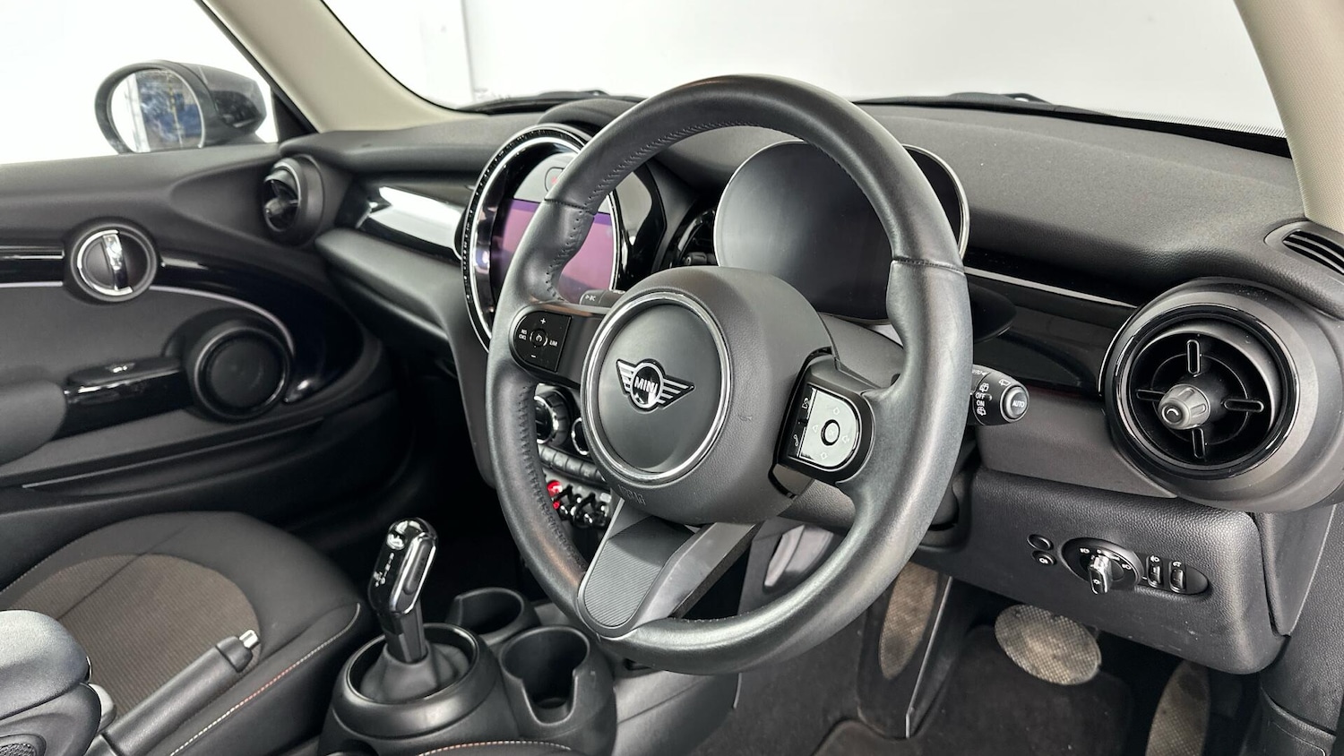 Used MINI Hatch 2023 for sale - 77633698: Photo 6