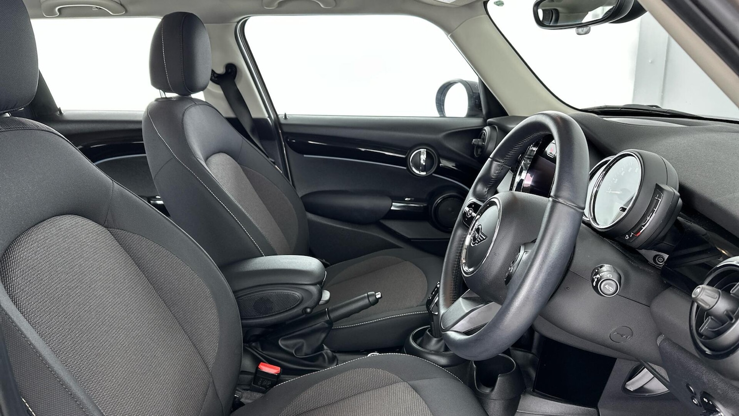 Used MINI Hatch 2022 for sale - 77387476: Photo 11