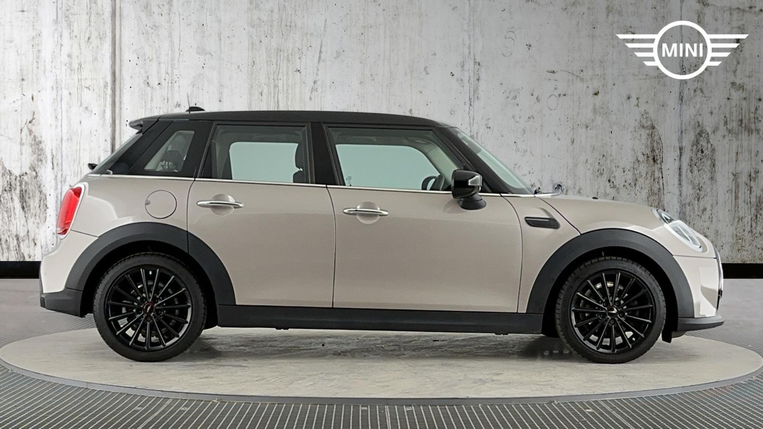 Used MINI Hatch 2022 for sale - 77387476: Photo 3