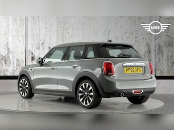 Used MINI Hatch 2018 for sale - 76760379: Photo