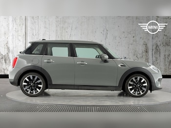 Used MINI Hatch 2018 for sale - 76760379: Photo