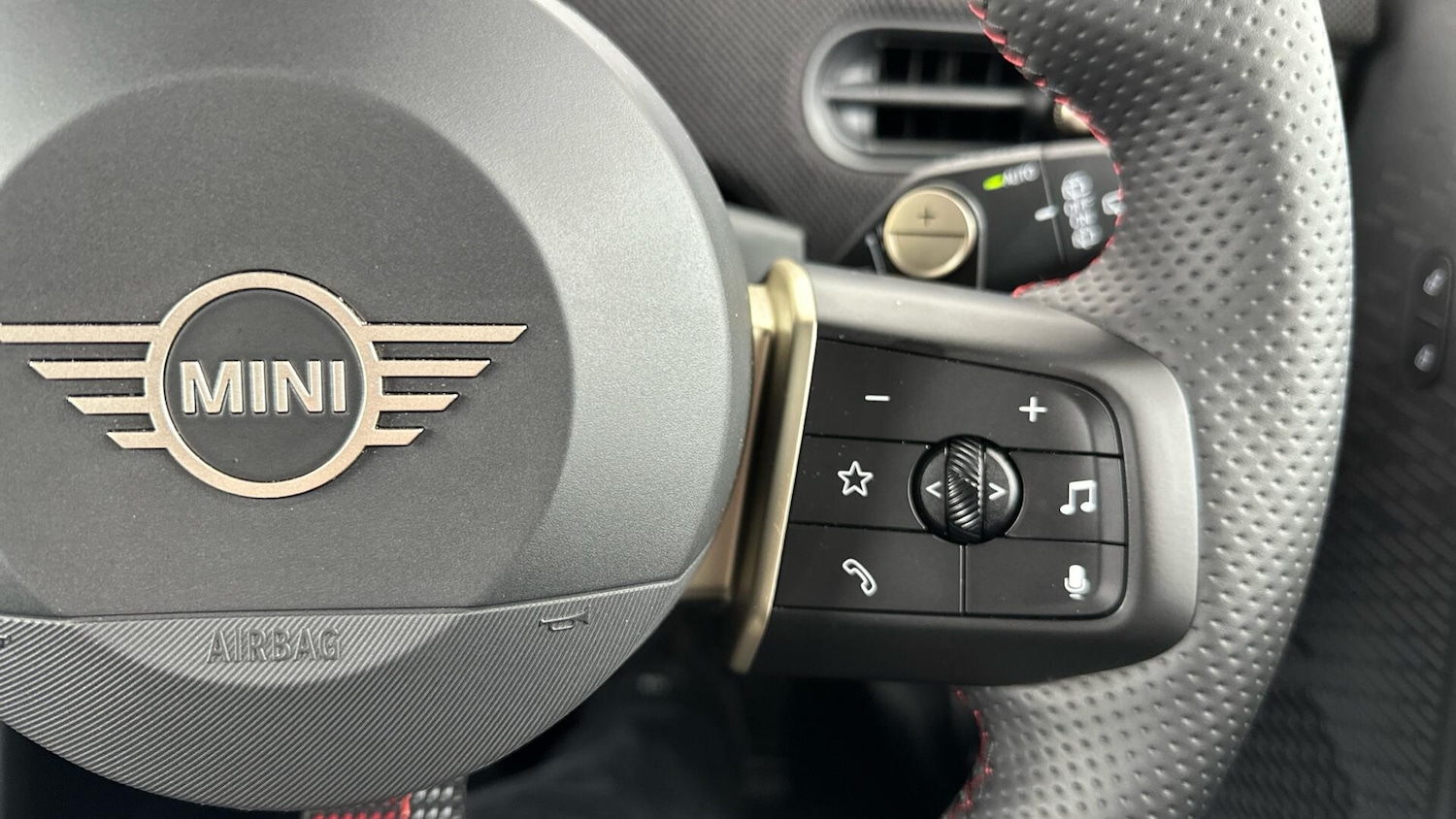 Used MINI Cooper 2025 for sale - 76865541: Photo 18