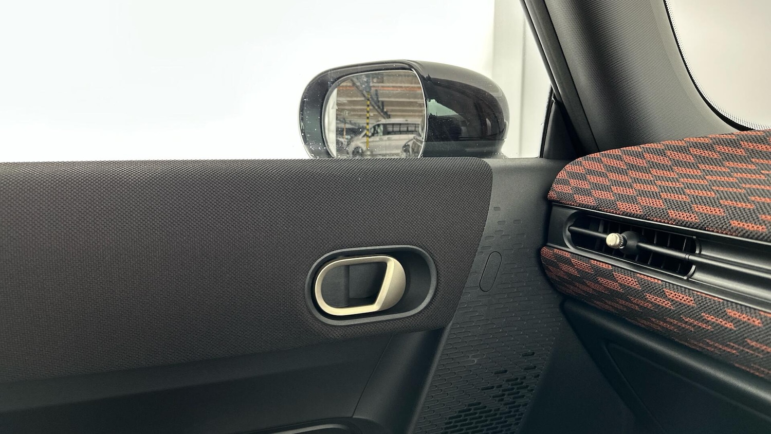 Used MINI Cooper 2025 for sale - 76865541: Photo 32