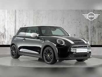 Used MINI Hatch 2023 for sale - 76760489: Photo