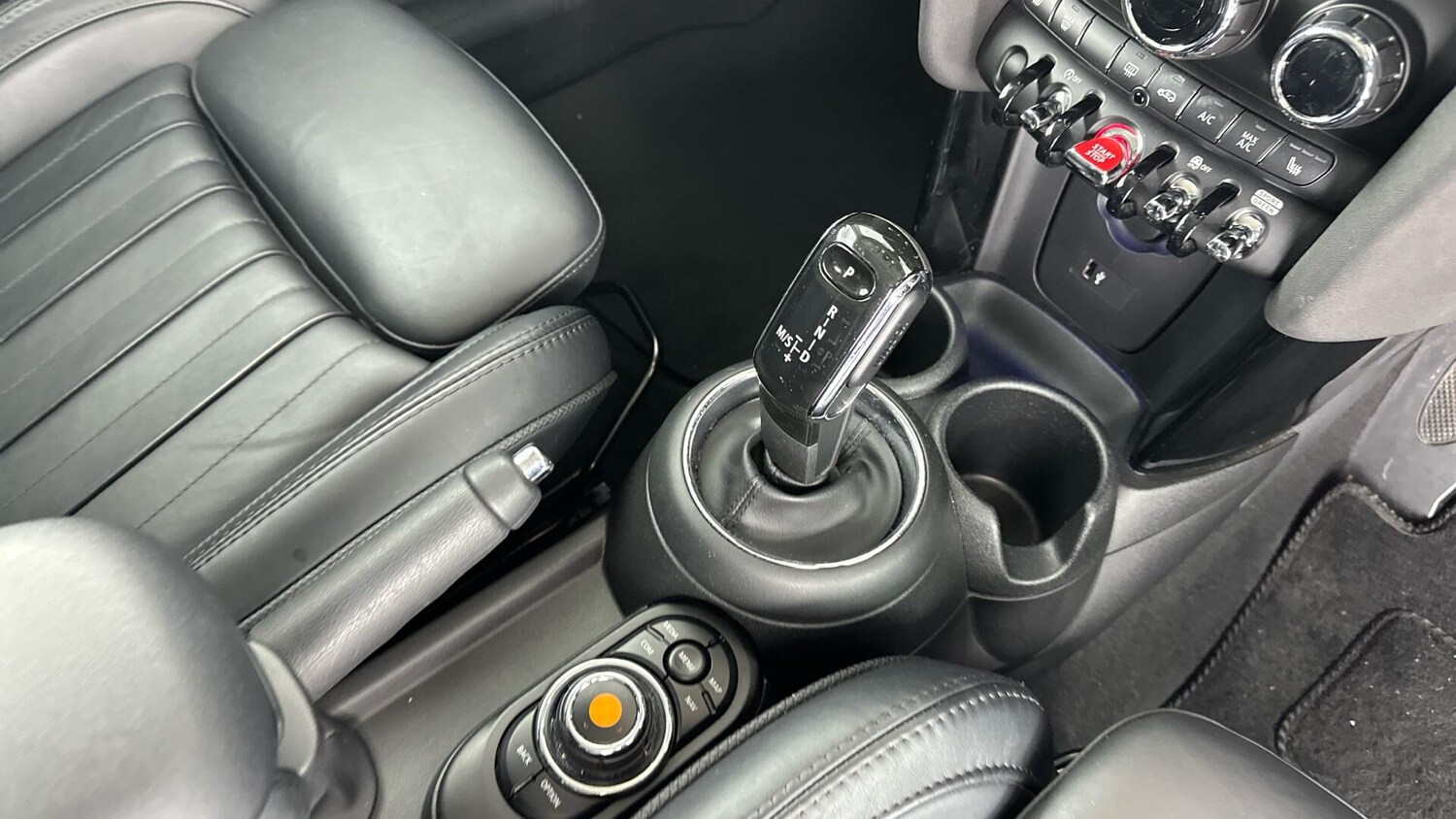 Used MINI Hatch 2019 for sale - 76760317: Photo 10