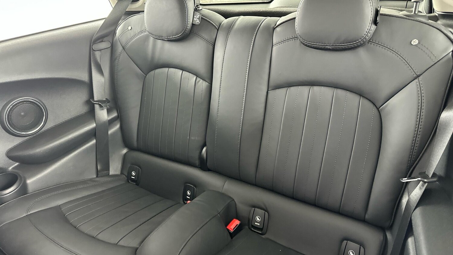 Used MINI Hatch 2019 for sale - 76760317: Photo 12