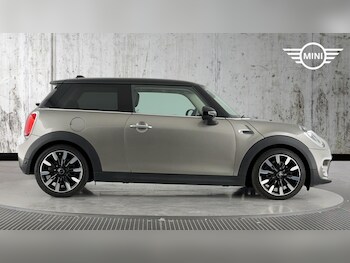 Used MINI Hatch 2019 for sale - 76760317: Photo