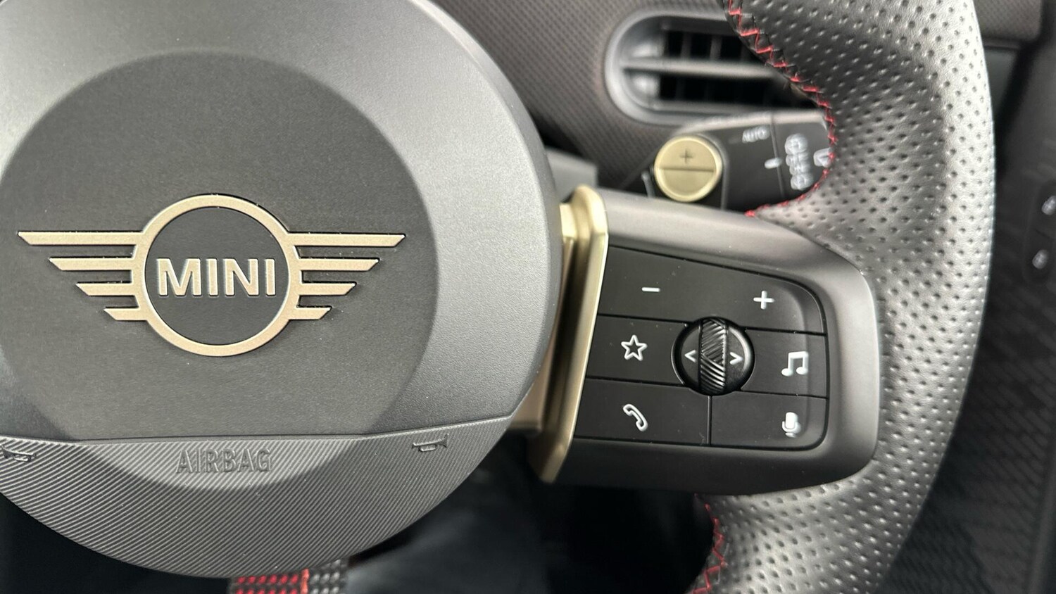 Used MINI Cooper 2025 for sale - 76760398: Photo 18