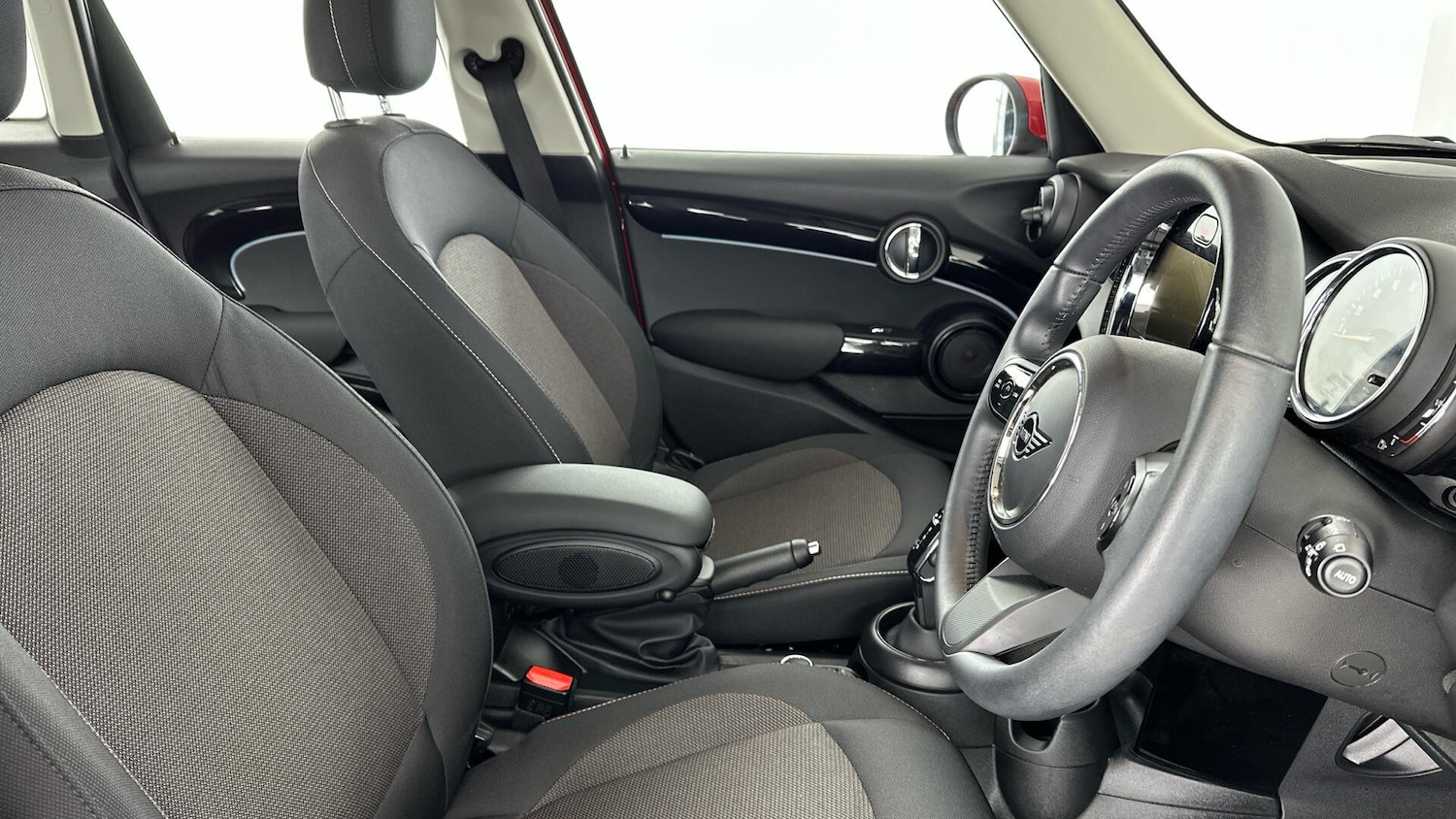 Used MINI Hatch 2022 for sale - 77091695: Photo 11