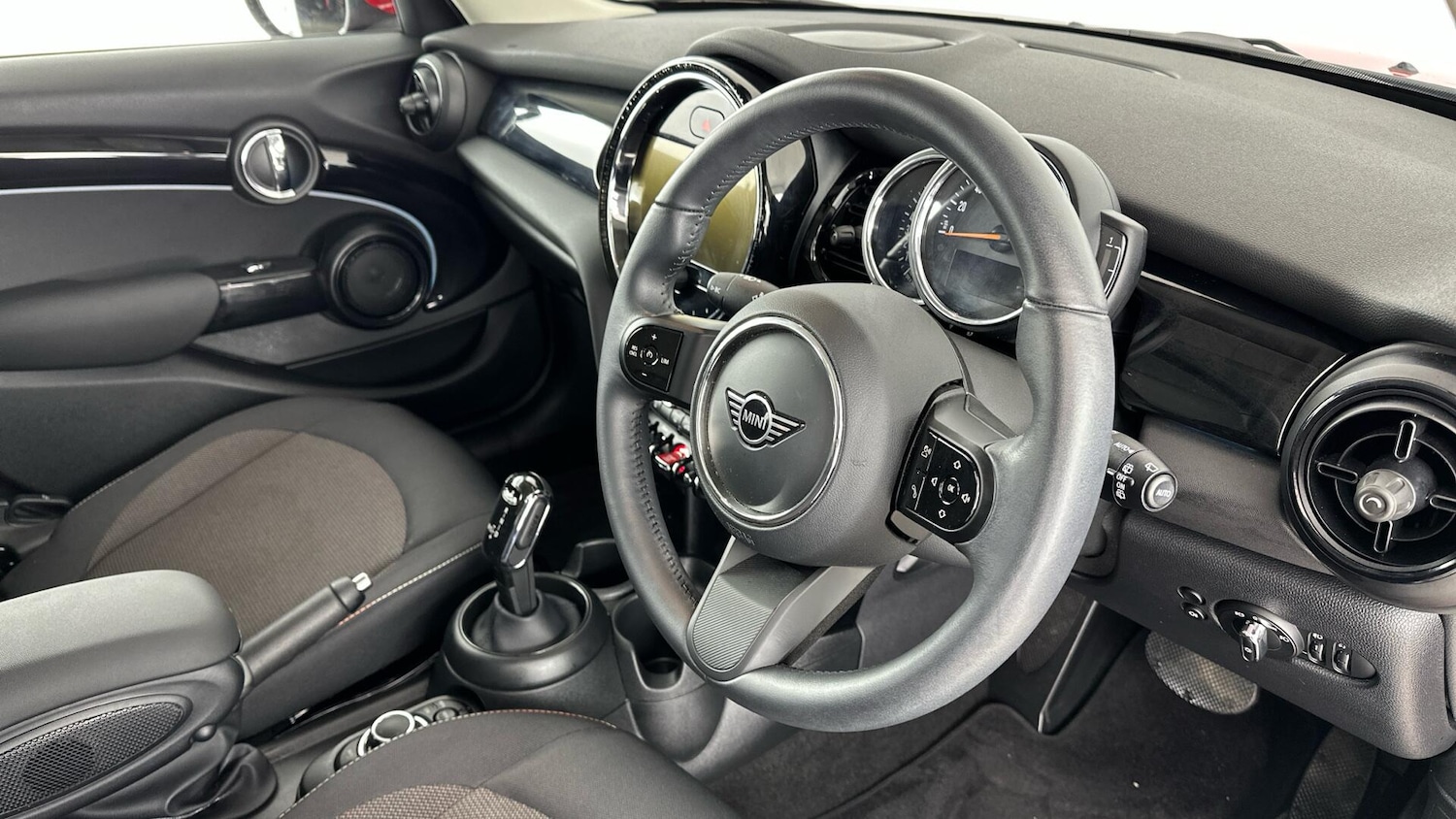 Used MINI Hatch 2022 for sale - 77091695: Photo 6