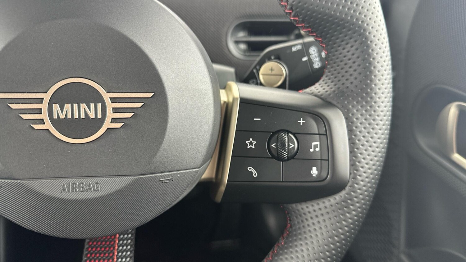 Used MINI Hatch 2025 for sale - 76865632: Photo 18