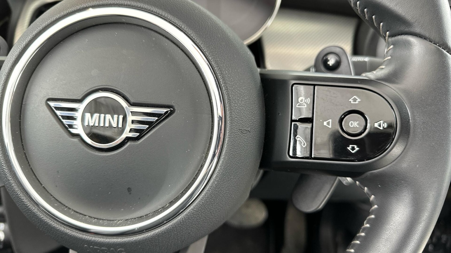 Used MINI Convertible 2024 for sale - 77633309: Photo 18